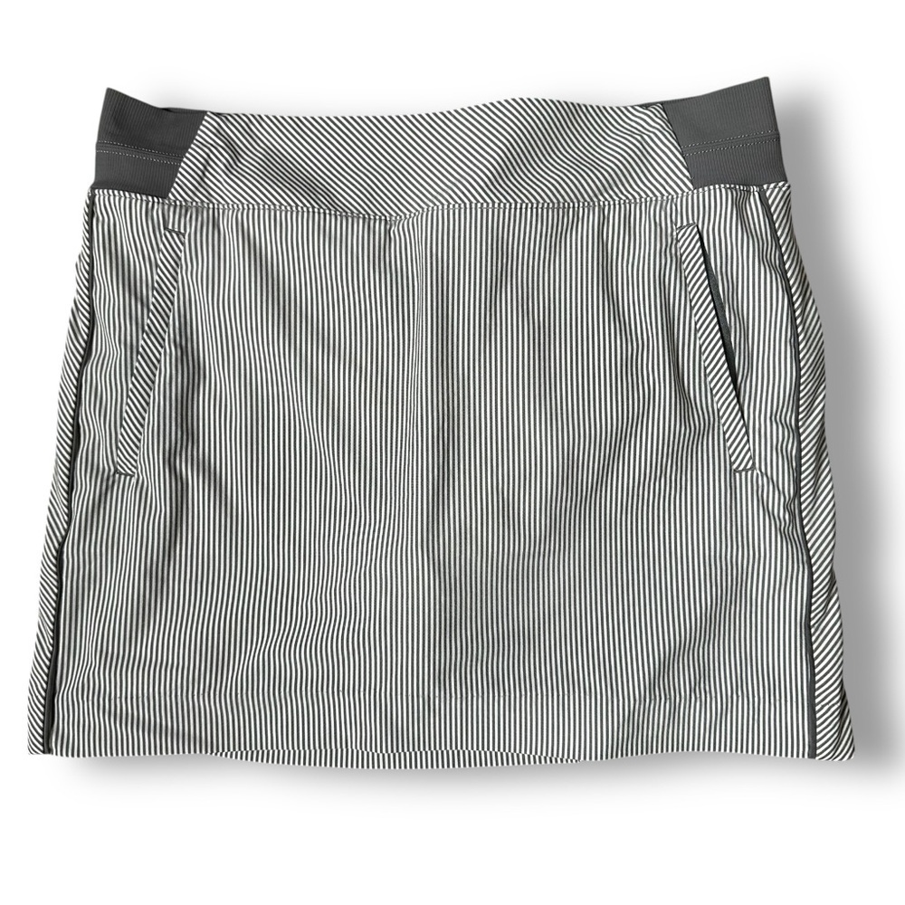 Athleta Brooklyn Skort Sz 14 Gray Striped Stretch Athletic Active Tennis Golf
